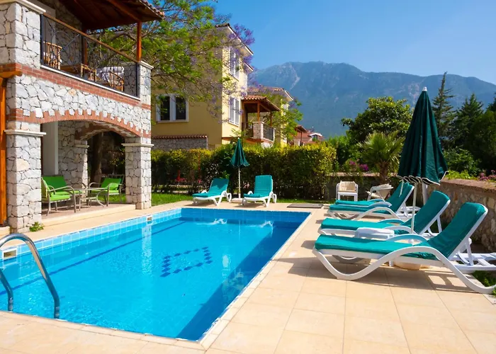 Perdikia Hill And 3*