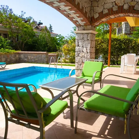 Hotel Perdikia Hill And 3*