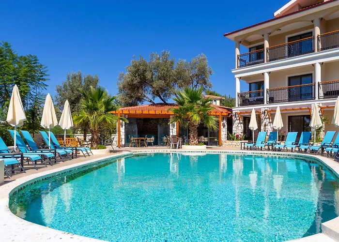 Perdikia Hill And Hotell 3*