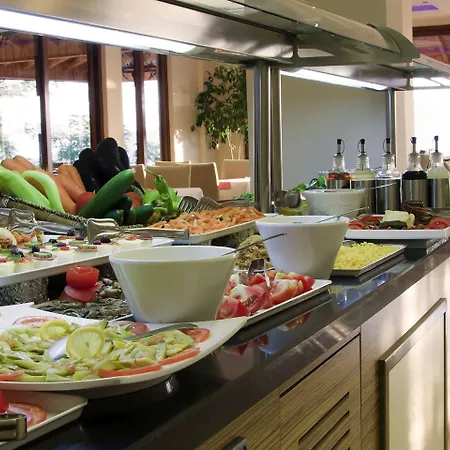 Hotell Perdikia Hill And 3*