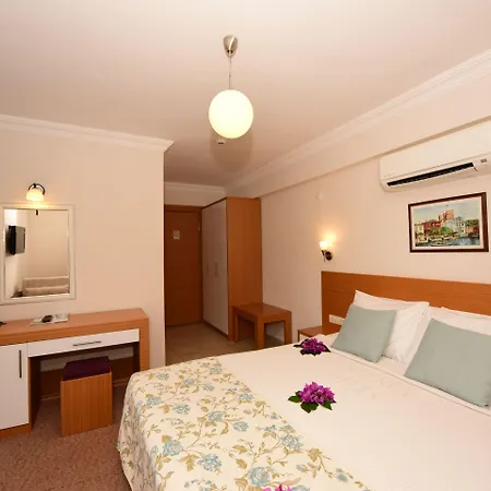Perdikia Hill And Hotell 3*
