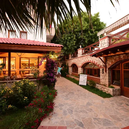 Perdikia Hill And Hotel