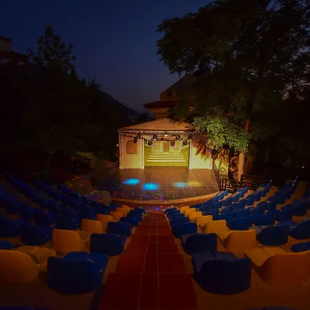 Perdikia Hill And Hotel 3*