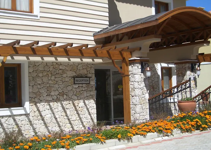 Perdikia Hill And Hotel